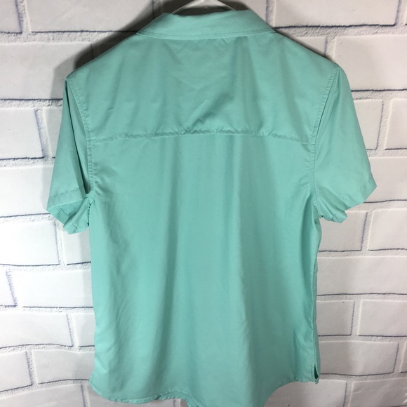Cabela's Tops Womens Cabelas Green Vented Fishing Shirt Sz L Poshmark